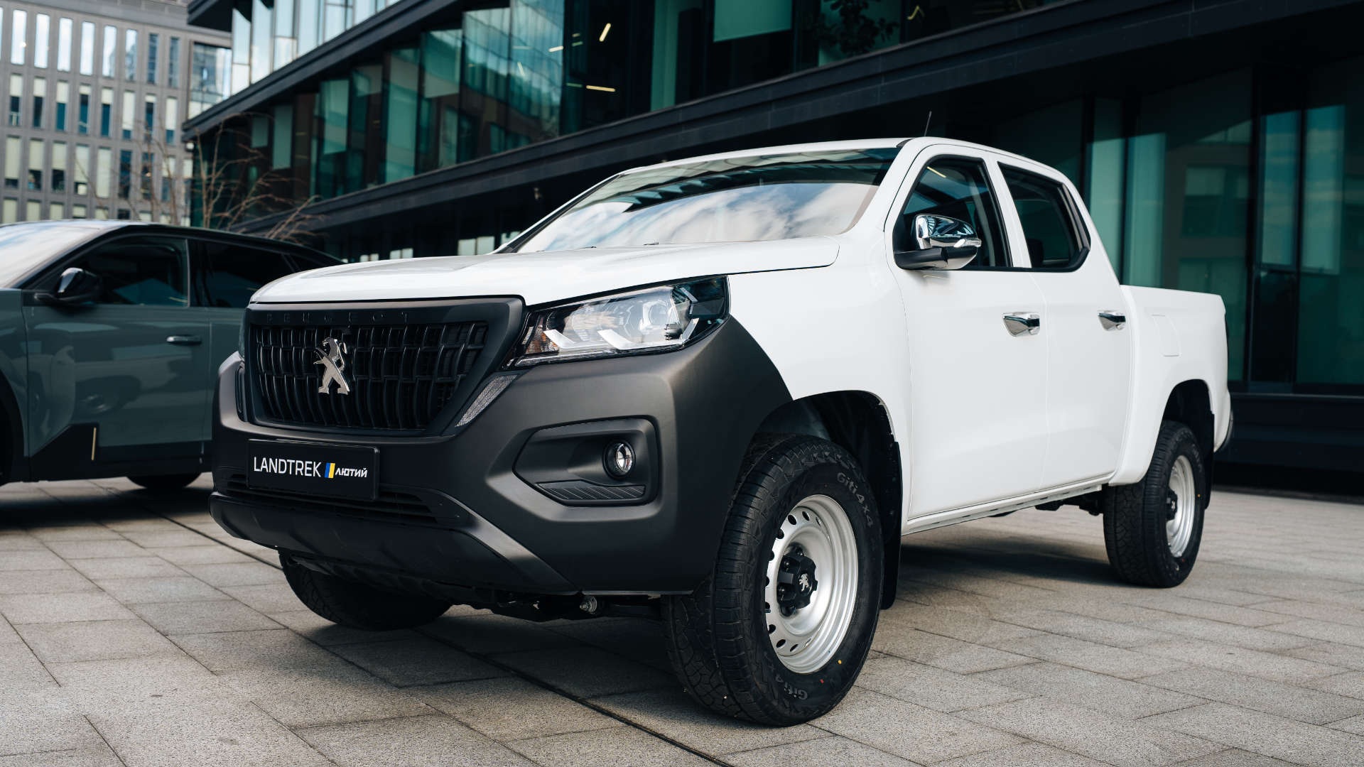 PEUGEOT Landtrek ЛЮТИЙ