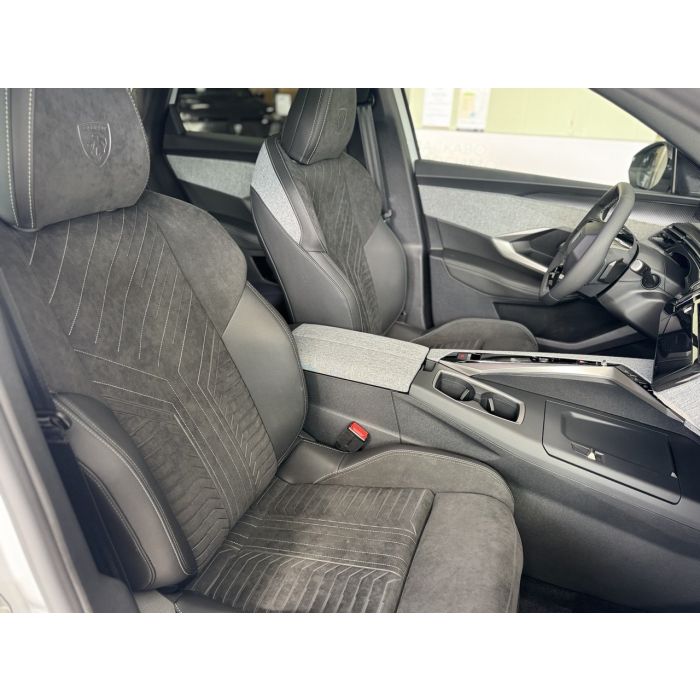 Peugeot E-3008 NEW 100% електро (325 к. с.) АКПП GT 2025 + панорамний дах
