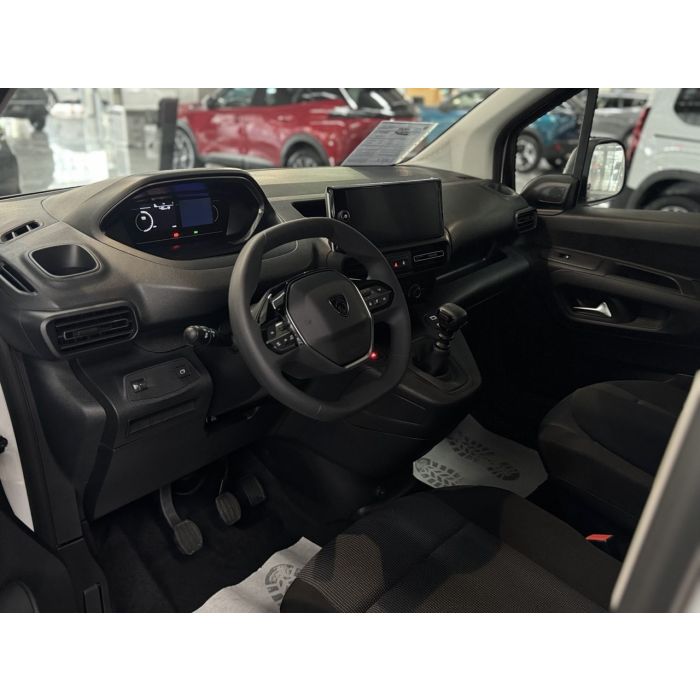 Peugeot Rifter 1,5 л BlueHDi (100 к. с.) МКПП-6 Active L1 2025