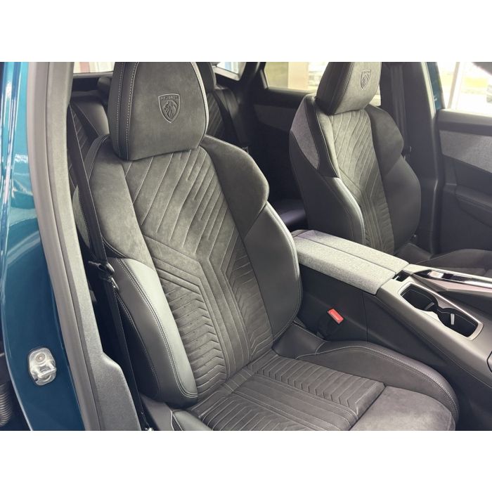 Peugeot 3008 HYBRID 1,2 л (136 к. с.) АКПП-6 GT 2026