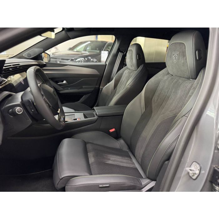 Peugeot 408 NEW 1,6 л PureTech (215 к. с.) АКПП-8 GT 2026