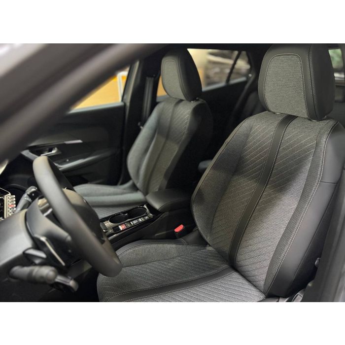 Peugeot 2008 HYBRID 1,2 л (136 к. с.) eDCS6 Allure 2025