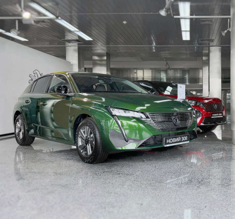 Автосалон Peugeot «УКРАВТО НА СТОЛИЧНОМУ» у Києві, інтер’єр салону